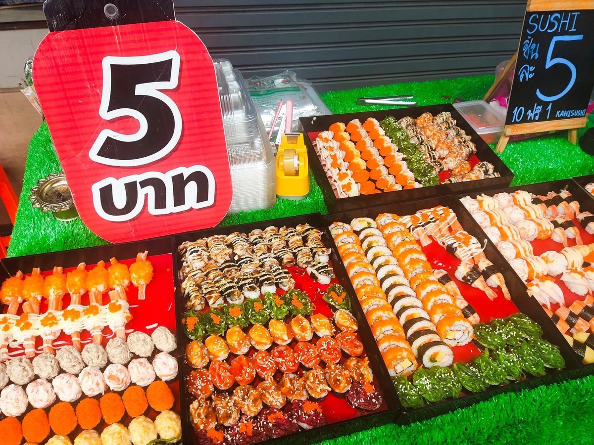 KomsakAddams's tweet photo. หวยออก รวยแล้วก็อยากกินโอมากาเสะ https://t.co/m7DTarCuGv