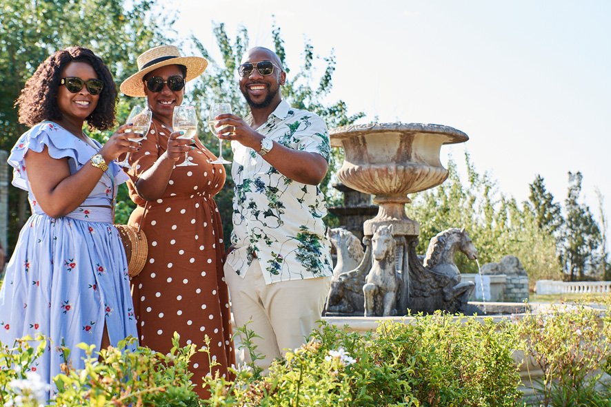 cheek2chic's tweet photo. #SteenbergGardenParty is back after 3 long years &amp; the tickets are sold out! Tomorrow its Jozi's turn to enjoy a wealth of @SteenbergWines #CapClassique #spring &amp; fab food at the stylish L'Antico Giardino Lanseria. @LaurasWorldza thank you so much, girl, for helping me get there! https://t.co/5Ef4MtOTs8