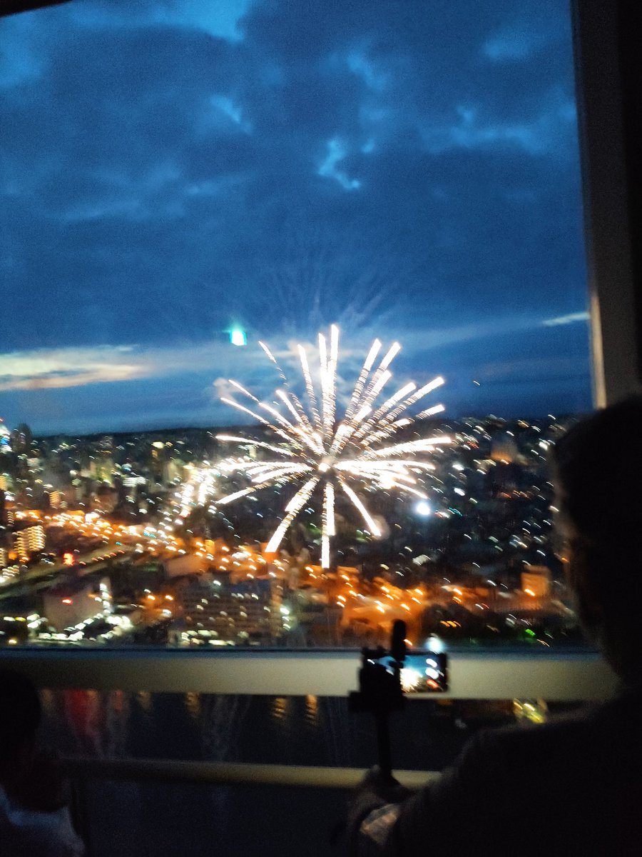 花火を見下ろすなんて初めて🤩🤩