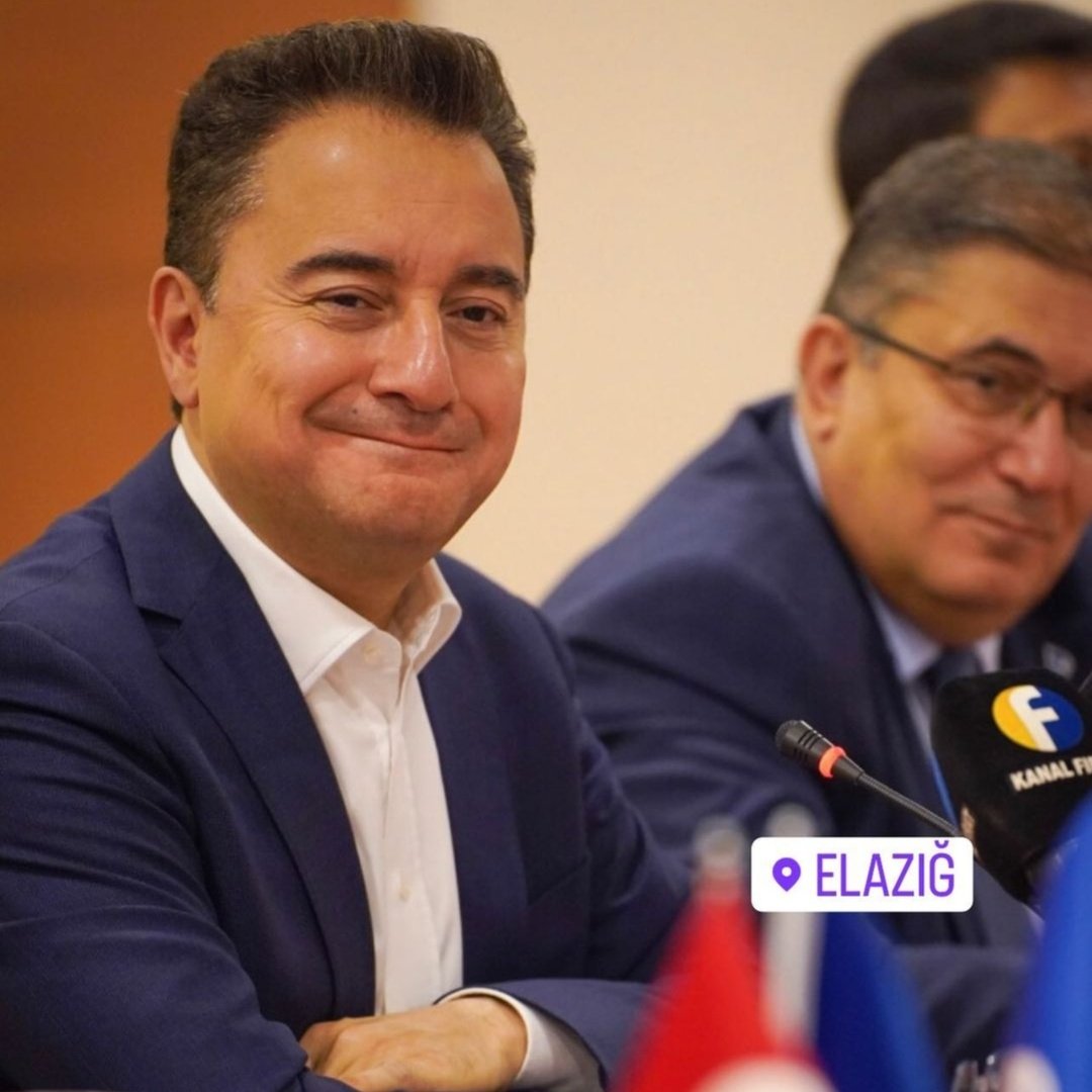 oveyikfatih's tweet photo. iki ekonomik krizi çözmenin, üçüncüsüne de hazır olmanın vermiş olduğu rahatlık... https://t.co/Dhy3XHjIeA