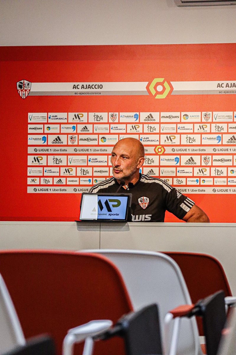 ACAjaccio's tweet photo. Olivier Pantaloni 🎙 : « On a surtout travaillé sur le plan offensif cette semaine. »
#ACAjaccio #SB29ACA https://t.co/PJuXlHPae1