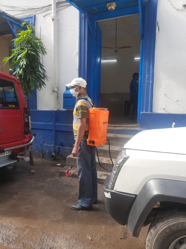 Like all other days today also our disinfectant team has duly disinfected at different arenas under Kolkata Police Jurisdictions.. Maintain Healthy Norms..
#WeCareWeDare
Today, 16/09/22, our team has duly disinfected a large arena of Port Division, PD..
<a href="/CPKolkata/">CP Kolkata</a> 
<a href="/KolkataPolice/">Kolkata Police</a>