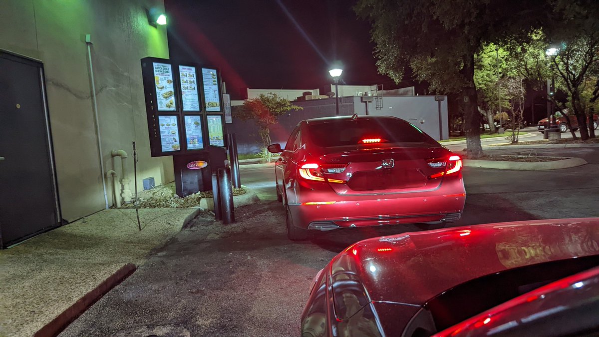 Justin Bledsoe tweet media