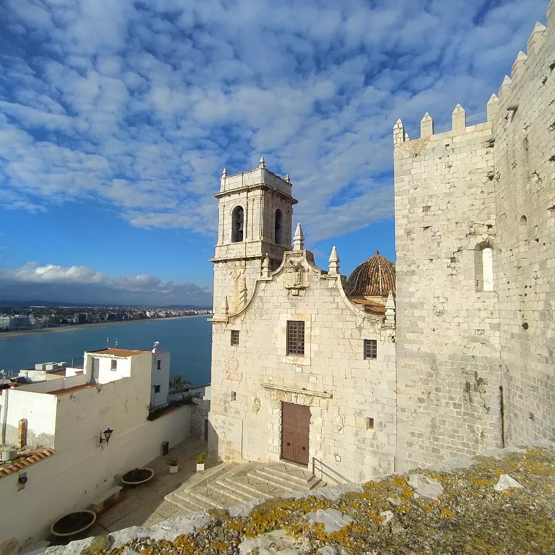 turcastellon's tweet photo. 🔵🟢🟠@vivepeniscola es una empresa especializada en rutas, excursiones y visitas guiadas en Peñíscola.
 
👉🏼 Con sello #CastellóRutadeSabor, te garantizan actividades exclusivas por el municipio. ¡Apúntate!
 
🌐Conóceles en: https://t.co/buW0fauHuK
 
#SaborDeAquí #SaborDAcí https://t.co/MoZgkkZGaJ