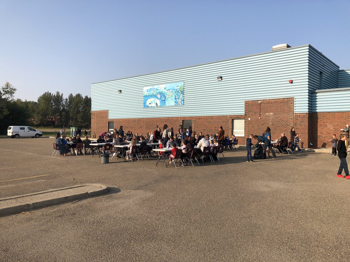 Great welcome back breakfast <a href="/CliveSchool/">Clive School</a> today!  Students, staff, parents and community kicking off the year in a great way!