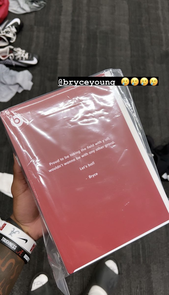 Touchdown Alabama on Twitter "Jahmyr Gibbs and Jaylen Moody showing their appreciation to Bryce