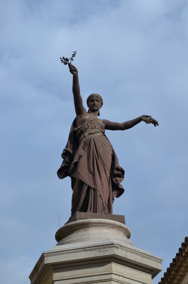 DuBerger's tweet image. Une Visite guidée gratuite de Puechabon à la recherche des traces de la vie d'autrefois des Puéchabonais. Ce village circulaire médiéval abrite un patrimoine remarquable et insolite dont les vestiges d'une usine à gaz
Horaire : 9h45 (durée de la visite : 1h/1h15)
Devant l’église