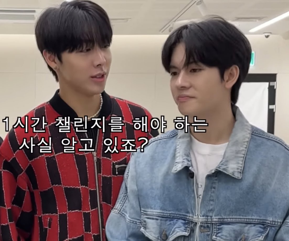 JDorjor's tweet photo. จะเมื่อวานหรือวันนี้น้องยอร์ชก็เป็นตะเร้กของพี่อูชานตลอดไป🤣

#WOOCHAN #YORCH #TraineeA https://t.co/IS2D7wGyJ8