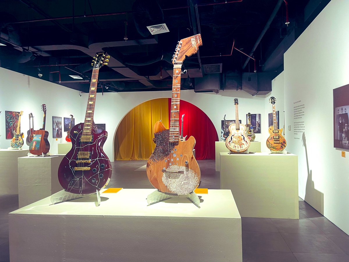CatrinaKay_'s tweet photo. one of contemporary music’s most important instruments: the guitar. 

their owner is the one and only dewa budjana. https://t.co/LgnrAdW5Jr