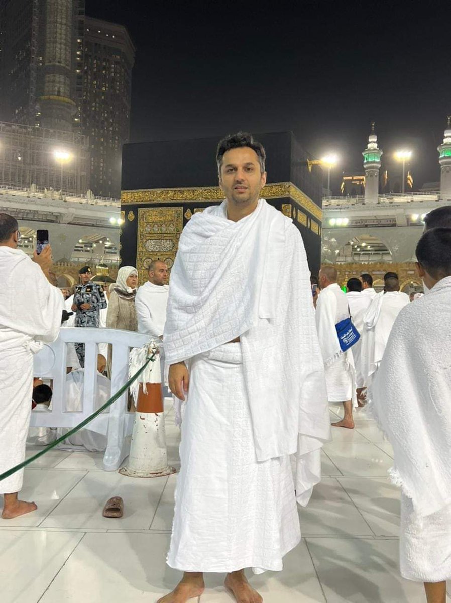 AliAshraf___'s tweet photo. آلحمد اللہ♥ https://t.co/UFwuG00yuw