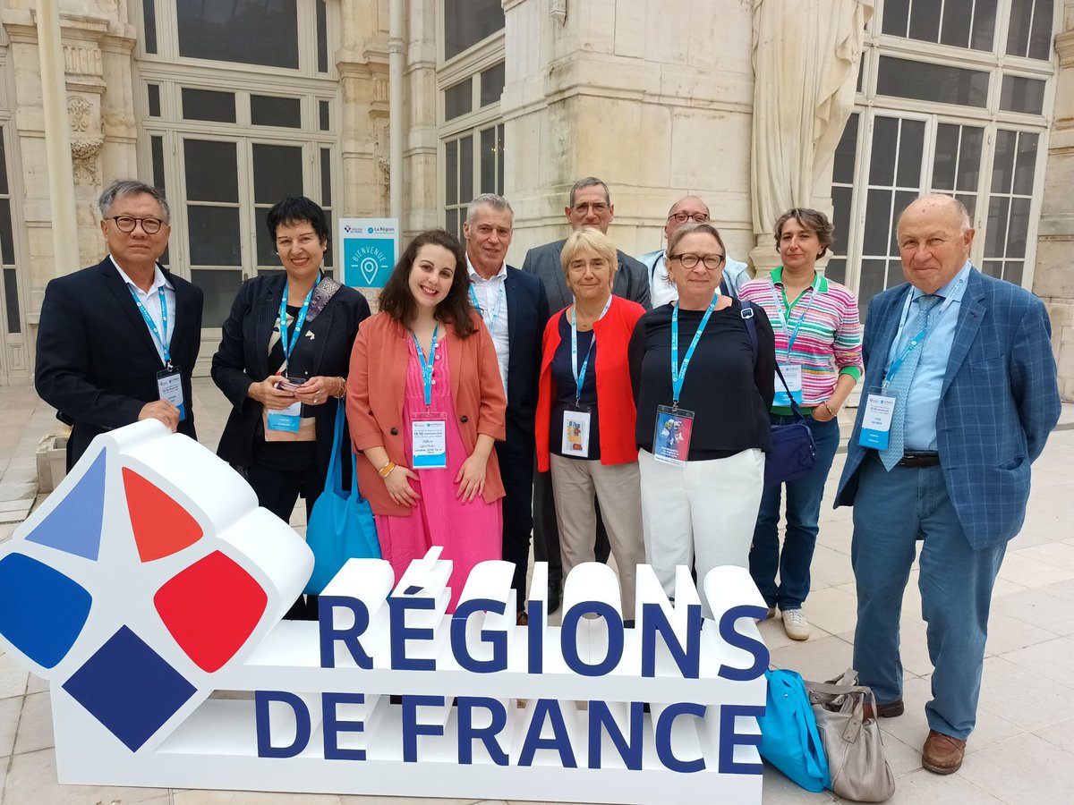 Ceser Ile-de-France (@ceseridf) on Twitter photo Le #CeserIDF présent au Congrès des <a href="/Regionsdefrance/">Régions de France</a> à #Vichy.
Un moment important d'échange, de dialogue et de partage d'expériences, pour servir toujours mieux l'intérêt des Franciliennes et des Franciliens. Le #CeserIDF présent au Congrès des <a href="/Regionsdefrance/">Régions de France</a> à #Vichy.
Un moment important d'échange, de dialogue et de partage d'expériences, pour servir toujours mieux l'intérêt des Franciliennes et des Franciliens.