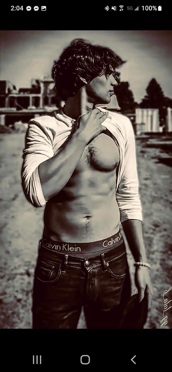 lklagle's tweet photo. Happy Friday ! @CalvinKlein this man would make a great addition to your CK models @williamjameswhite18 https://t.co/ck2bjOZvHe
