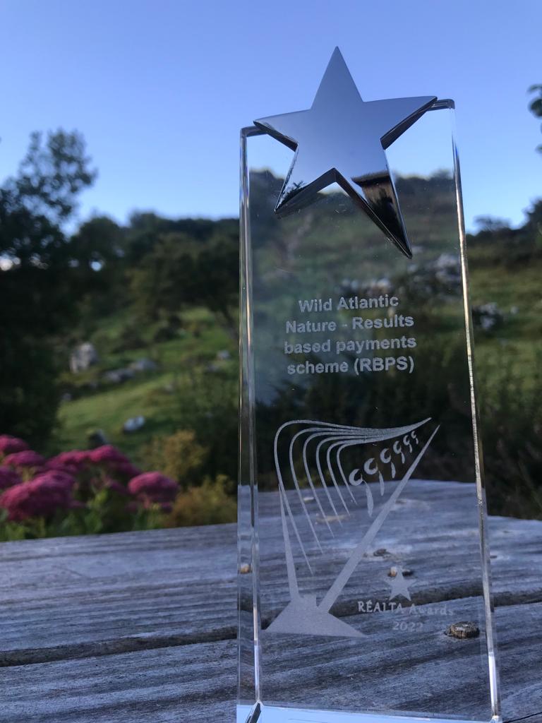 WAN_LIFEIP's tweet photo. We are delighted to have won a RÉALTA excellence and innovation award from @DeptHousingIRL for our Wild Atlantic Nature Results-Based Payment Scheme pilot programme 😊

Thanks to everyone involved 😀 https://t.co/bok5RCT5BG