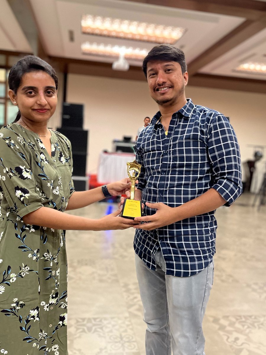 design_string's tweet image. Recognizing our Champion @JayathirthaA for his outstanding support through thicks and thins.
Thank you and congratulations on all your hard work!
#kudos #gratitude #yourock #workhero #dreamteam #thankyou