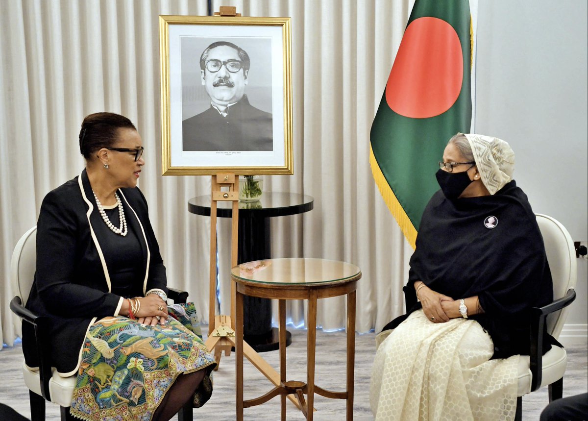 Bangladesh Awami League (@albd1971) on Twitter photo Prime Minister #SheikhHasina today met the Secretary General of Commonwealth Nations Rt Hon. Patricia Scotland KC (<a href="/PScotlandCSG/">Patricia Scotland KC</a>) at the Hotel Claridge in London. PM is visiting the UK to attend the funeral of #QueenElizabethII on 19th September.
#QueenElizabethIIMemorial Prime Minister #SheikhHasina today met the Secretary General of Commonwealth Nations Rt Hon. Patricia Scotland KC (<a href="/PScotlandCSG/">Patricia Scotland KC</a>) at the Hotel Claridge in London. PM is visiting the UK to attend the funeral of #QueenElizabethII on 19th September.
#QueenElizabethIIMemorial