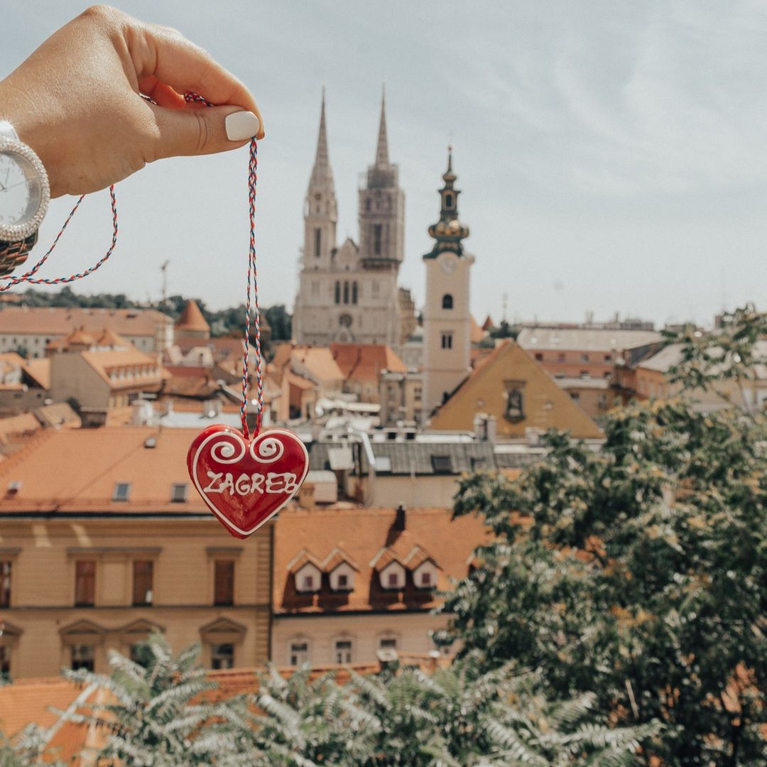 zagreb_tourist's tweet photo. One of the favorite souvenirs from Zagreb! 🥰❤

📸 IG adaras 

#VisitZagreb #LoveZagreb #Zagreb https://t.co/wc0ddqHpqz