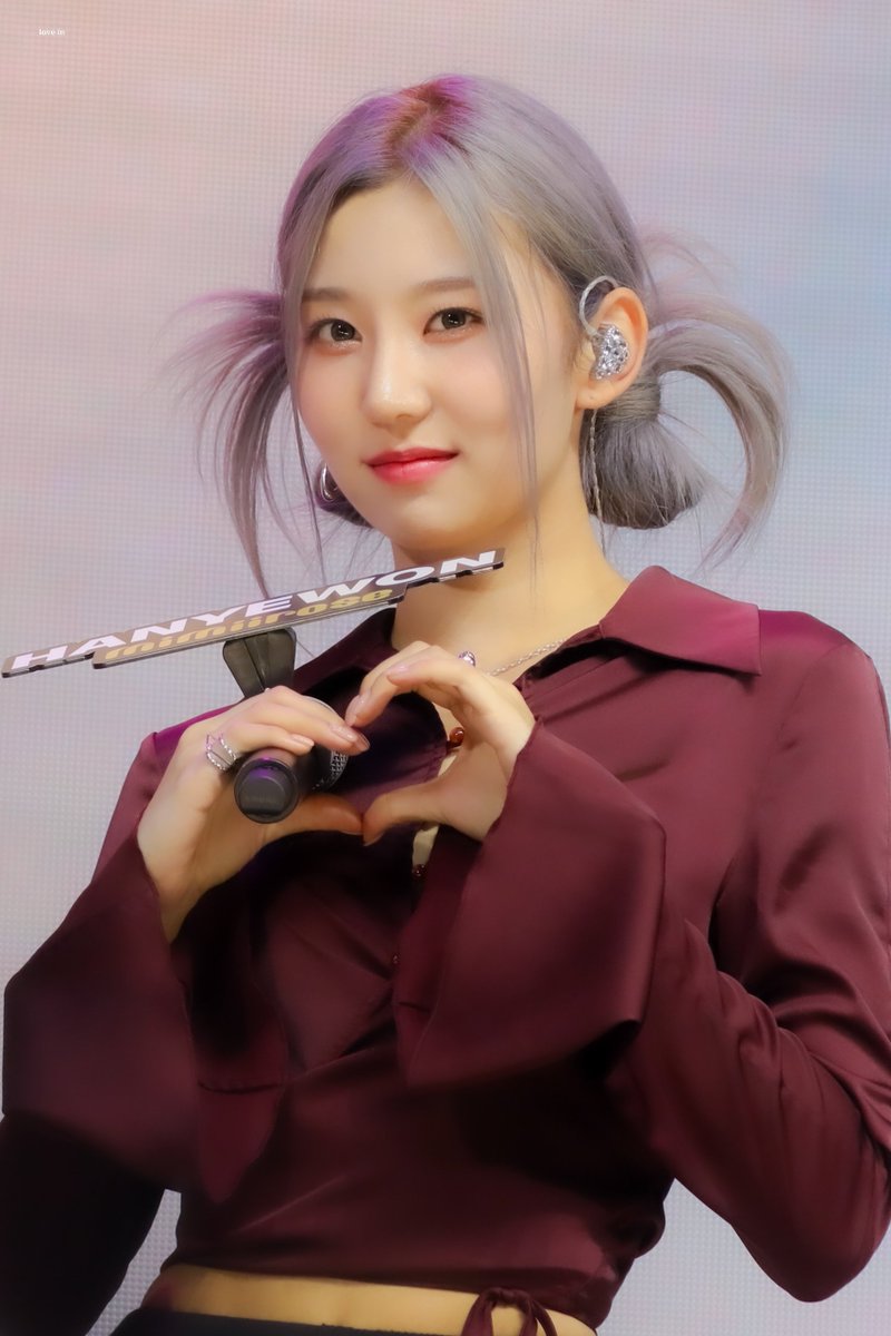 HANYEWON_kr's tweet photo. 220916 예원이 앞으로 잘 부탁해
#미미로즈 #mimiirose #한예원 #hanyewon @mimiirose_YESIM https://t.co/tSNJ1vHbH3
