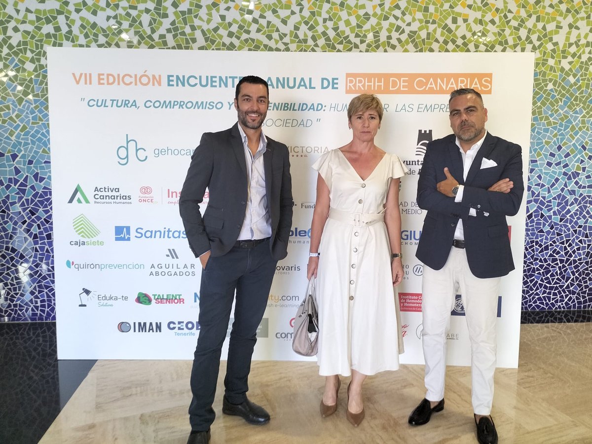 ¡Hoy estamos en el encuentro anual de #RRHH de Canarias impulsado por <a href="/Grupo_GEHOCAN/">GEHOCAN</a>  #EARRHH22! <a href="/Marcos_Torres_S/">Marcos Torres</a> , Marisa Ortega y Eduardo León no se lo han querido perder 🤗. #SomosGrupoCastilla