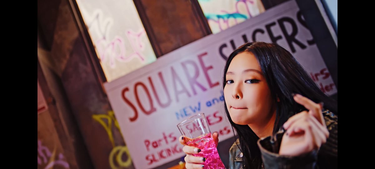 BlinkEvance's tweet photo. Is "Square" referring to Square Up,One and Two in the #SHUTDOWNmv ? https://t.co/b1uytjnom4