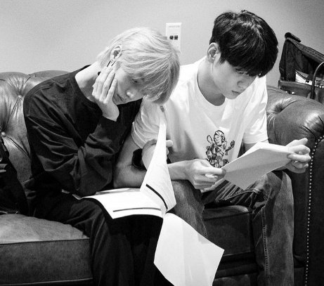 richgyu's tweet photo. they're so??? sitting beside each other is not enough, they really had to cross their arms while reading their scripts 😭 https://t.co/6D7oNGRrE1
