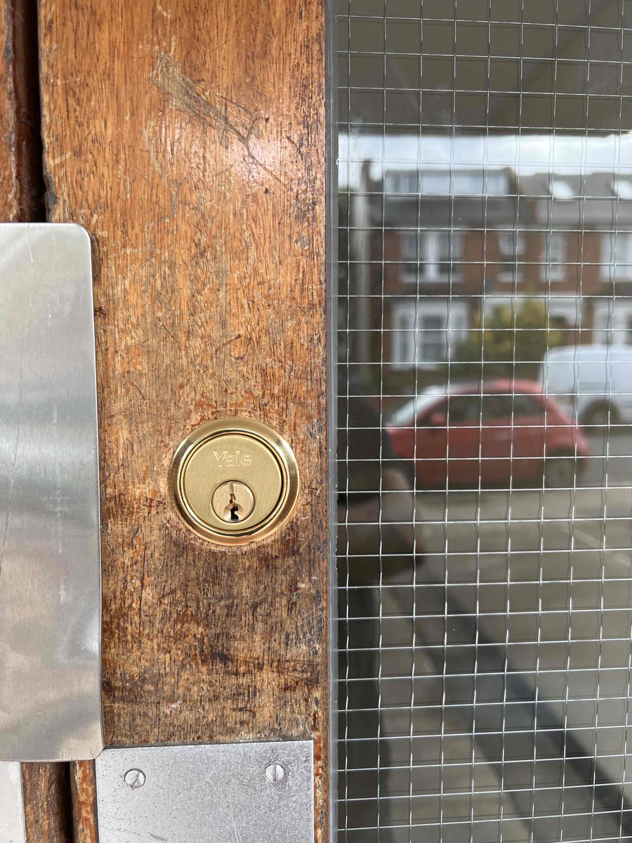 BBASSecureU's tweet image. New Latch &amp;amp; Keypad installed for one of our Commercial clients. 

Are you in need of our services? Get in touch with our team now!
020 8617 3440 / sales@bigbrotherallsecurity.com

#BBAS#Security#Commercial#Protection#Residential#SiteSurvey#Latch#Keypads#Engineers