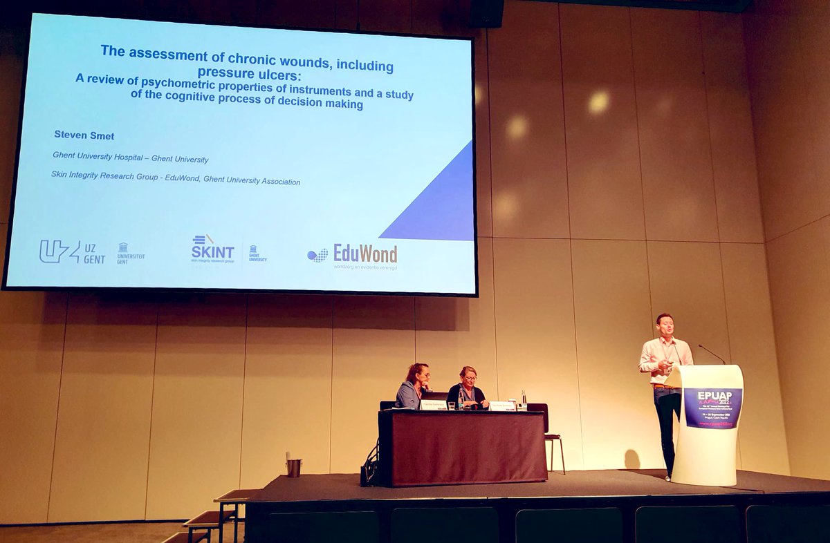 What are the cognitive processes underlying decision-making in wound assessment? <a href="/StevenSmet/">Steven smet</a> explains and discusses it in his lecture at the #epuap2022 annual meeting in Prague! 🇨🇿 <a href="/EPUAP1/">EPUAP</a> @DimitriBeeckman