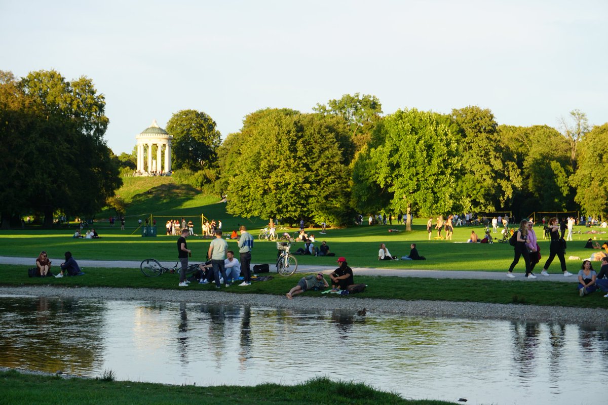 dholmbrg's tweet photo. That's a wrap for the Arnold Sommerfeld School: Physics Meets AI. Thanks to the organizers @KrippendorfSven & @LodePollet for putting together an interesting programme! Super fun to visit Munich too with the Englischer Garten topping my list of sights here.
#ASCschool @AIatLMU https://t.co/9RRWktcNCN