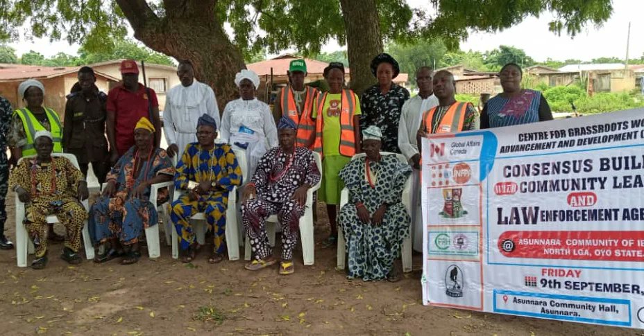 cprh5's tweet photo. Centre for Grassroot Women Advancement and Development (CEGWAD) held consensus building engagement with community leaders and law enforcement agencies in Asunnara Community of Ibarapa North LGA, Oyo State
Supported by @cprh5
Funded by @CanadaDev, @unfpanigeria
#CPRH_Projects https://t.co/snN7EiFhbR