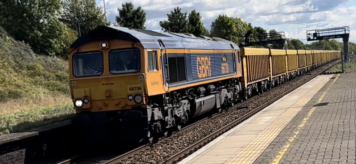 PlatformEdge1's tweet image. Some trains at Small Heath while I wait for a special train 👀 #Class66 #Class168
