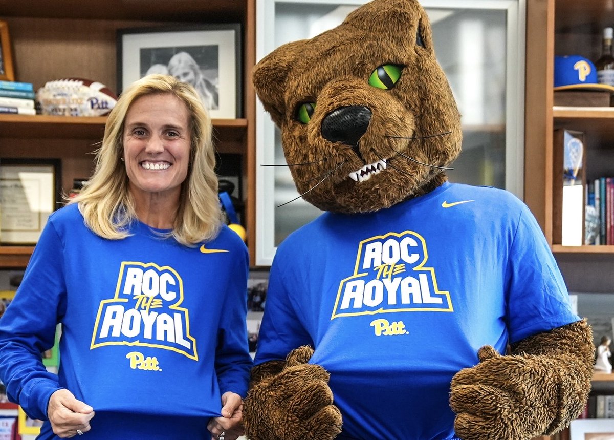 HeatherRLyke's tweet photo. It’s FRIDAY…Panther Nation and ⁦@ROCthePanther⁩ knows what that means! 
It’s time to Roc the Royal wherever you are! 💙💙💙 Show us your ⁦@Pitt_ATHLETICS⁩ pride! #H2P https://t.co/WIELyzAoNX