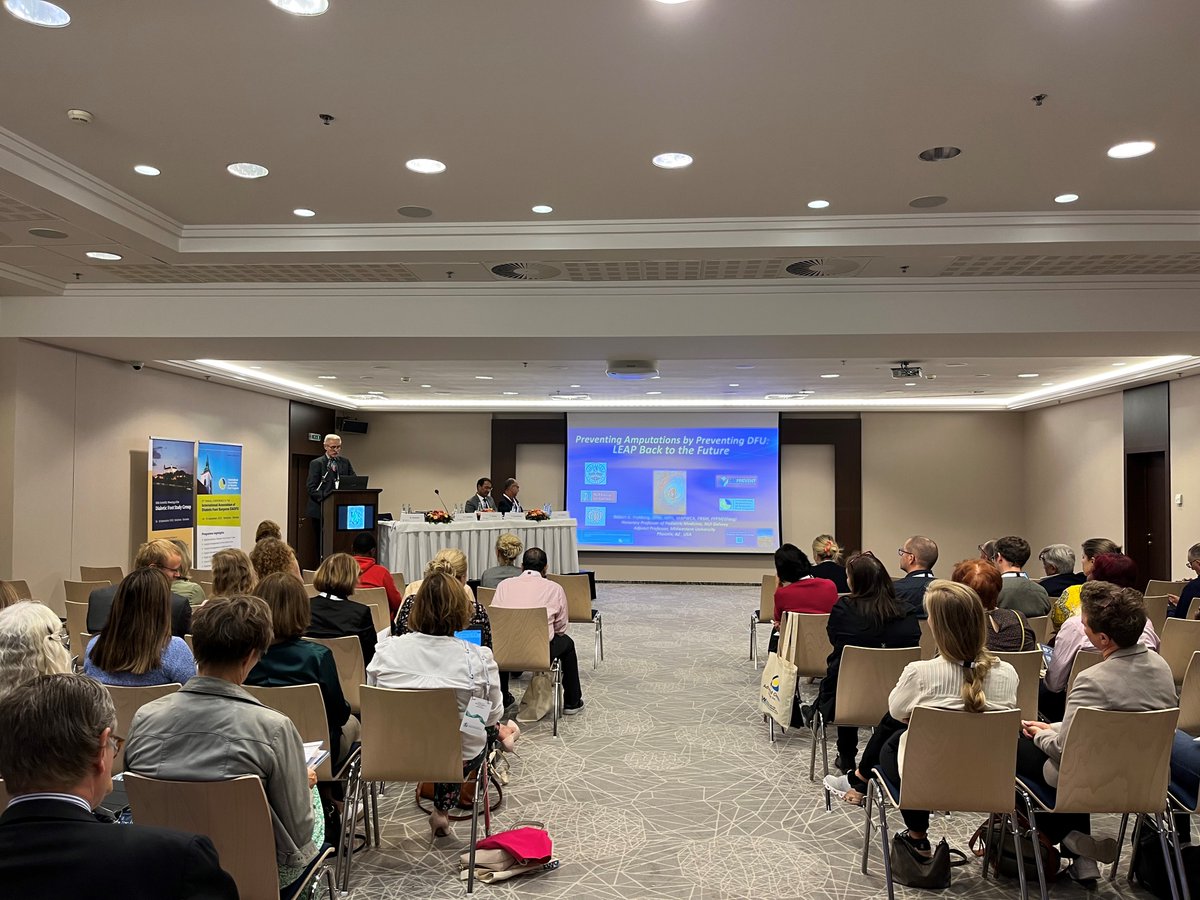 IADFS_org's tweet image. Another great day at the #IADFS 2022! Joint session of the #DFSG and #IADFS2022. Scientific Officer @RobertFrykberg speaking on "Preventing amputations by preventing DFU: LEAP back to the future"