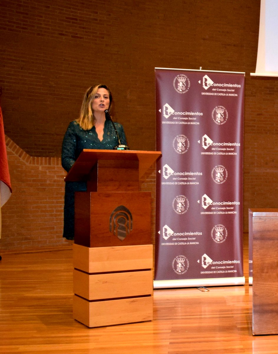 Consejo Social UCLM (@csocialuclm) on Twitter photo Nuestro agradecimiento a Raquel Cortijo <a href="/CortijoDonate/">Raquel Cortijo Donate</a>, que supo dirigir el acto de los #Reconocimientos_2019_2021, celebrado el pasado lunes 12, con gran profesionalidad y enorme simpatía. Nuestro agradecimiento a Raquel Cortijo <a href="/CortijoDonate/">Raquel Cortijo Donate</a>, que supo dirigir el acto de los #Reconocimientos_2019_2021, celebrado el pasado lunes 12, con gran profesionalidad y enorme simpatía.
