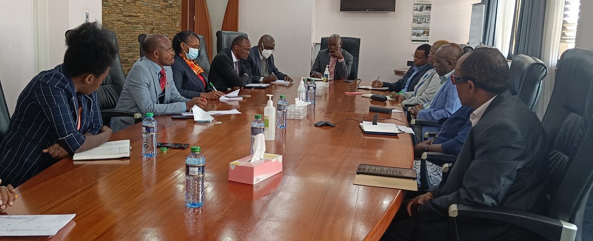 The Institution of Engineers of Kenya (@theiek) on Twitter photo 1/
This morning IEK President Eng.Erick Ohaga together with the EBK Chairman Eng.Erastus Mwongera paid a courtesy call on the Ag. Managing Director Kenya Power and Lighting Company Eng.Geofrey Muli to discuss areas of partnership and mutual interest.
<a href="/EngineersBoard/">Engineers Board of Kenya</a>
<a href="/KenyaPower/">The Kenya Power & Lighting Company Plc.</a> 1/
This morning IEK President Eng.Erick Ohaga together with the EBK Chairman Eng.Erastus Mwongera paid a courtesy call on the Ag. Managing Director Kenya Power and Lighting Company Eng.Geofrey Muli to discuss areas of partnership and mutual interest.
<a href="/EngineersBoard/">Engineers Board of Kenya</a>
<a href="/KenyaPower/">The Kenya Power & Lighting Company Plc.</a>