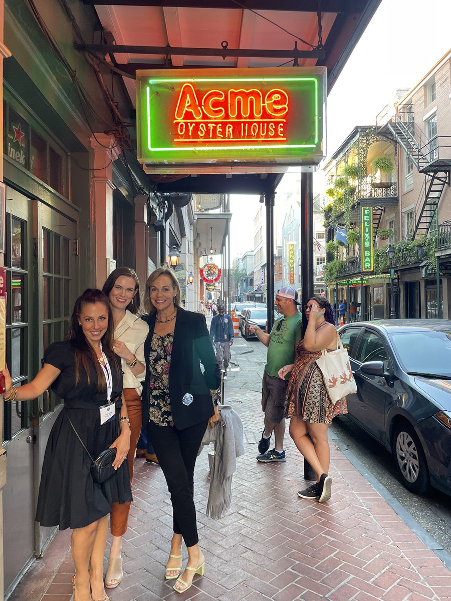 gettingraphic's tweet image. Great time in NOLA at the @creisummit @cre_davis @kendelljensen