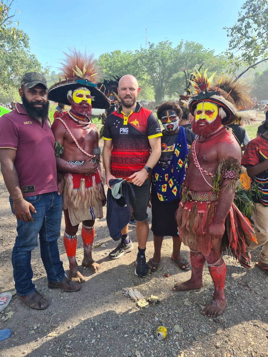 TheEndlessEye's tweet photo. If you ever wondered where the inspiration for the Bura came from, it comes from the founders charity work over in Papua New Guinea and the beautiful people that grace the lands. https://t.co/SW417rrTU1