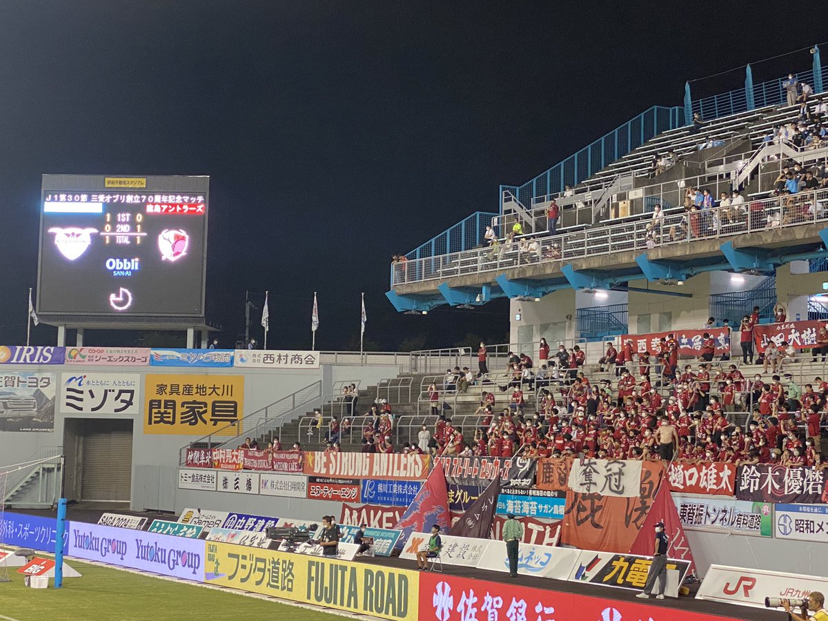 k_1man's tweet image. ちゃんと仕事しろ〜‼️
って、岩政監督がラインズマンに言い放ったら。。。
岩政監督、イエローカード🟨
ですよね😂
今日もドロー🥲
#鹿島アントラーズ
#駅前スタジアム