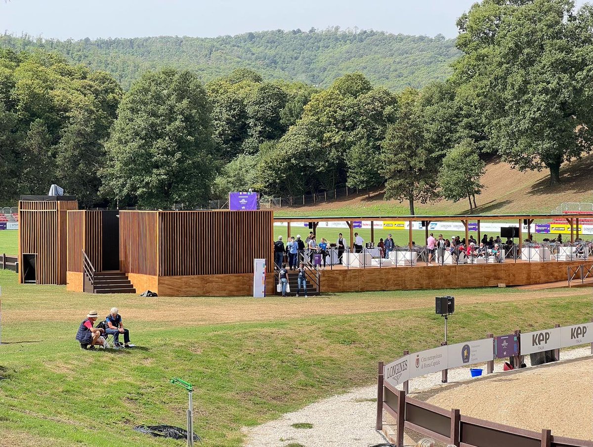 lastarch_it's tweet photo. Lastarch designed the retail village, the media center and the facilities dedicated to hospitality for the FEI World Championships Pratoni 2022. The study of the layout and the use of wooden structures allowed us to get in tune with the wonderful landscape.
#pratoni2022 https://t.co/1PUqEfkTTy