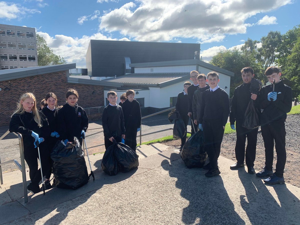 PerthHigh_BusEd's tweet photo. @MissScottBizEd &amp; Mrs Venter took their classes out to do some litter picking today - enjoyed by all and super proud of how much we helped our local environment! #weAREphs @PerthHighSchool #litterpick https://t.co/yoVQCuQFpT