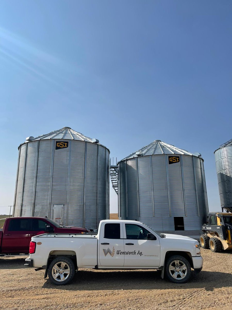 Crews hard at work near Beauier, SK.  
Two 30-7 GSI flat bottom bins added to this farm. 
Contact us today for your quote!
grainequipment.com
#westcdnag