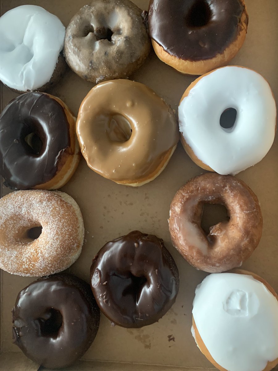 Marietta_FB's tweet photo. Get you a president who brings donuts over after 6:00 am practice heading into the big weekend!
Thanks Dr. Ruud! @President_Ruud @MariettaCollege
#FIGHT | #BeatMount https://t.co/crl8Rj4UPO