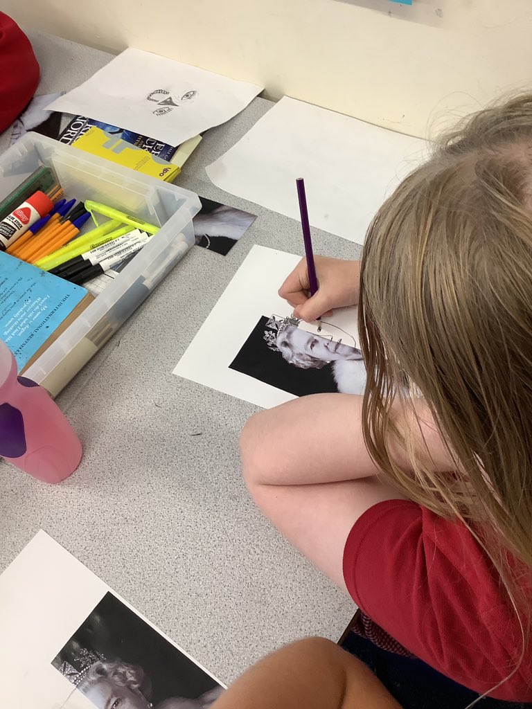 6_stm's tweet photo. Can’t wait to see the final sketches! @6_stm @STM_Hull https://t.co/72Ip52MMee