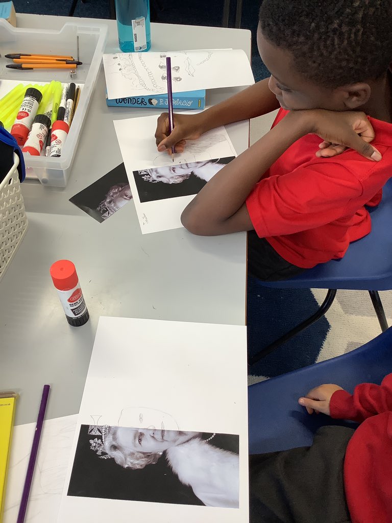 6_stm's tweet photo. Can’t wait to see the final sketches! @6_stm @STM_Hull https://t.co/72Ip52MMee