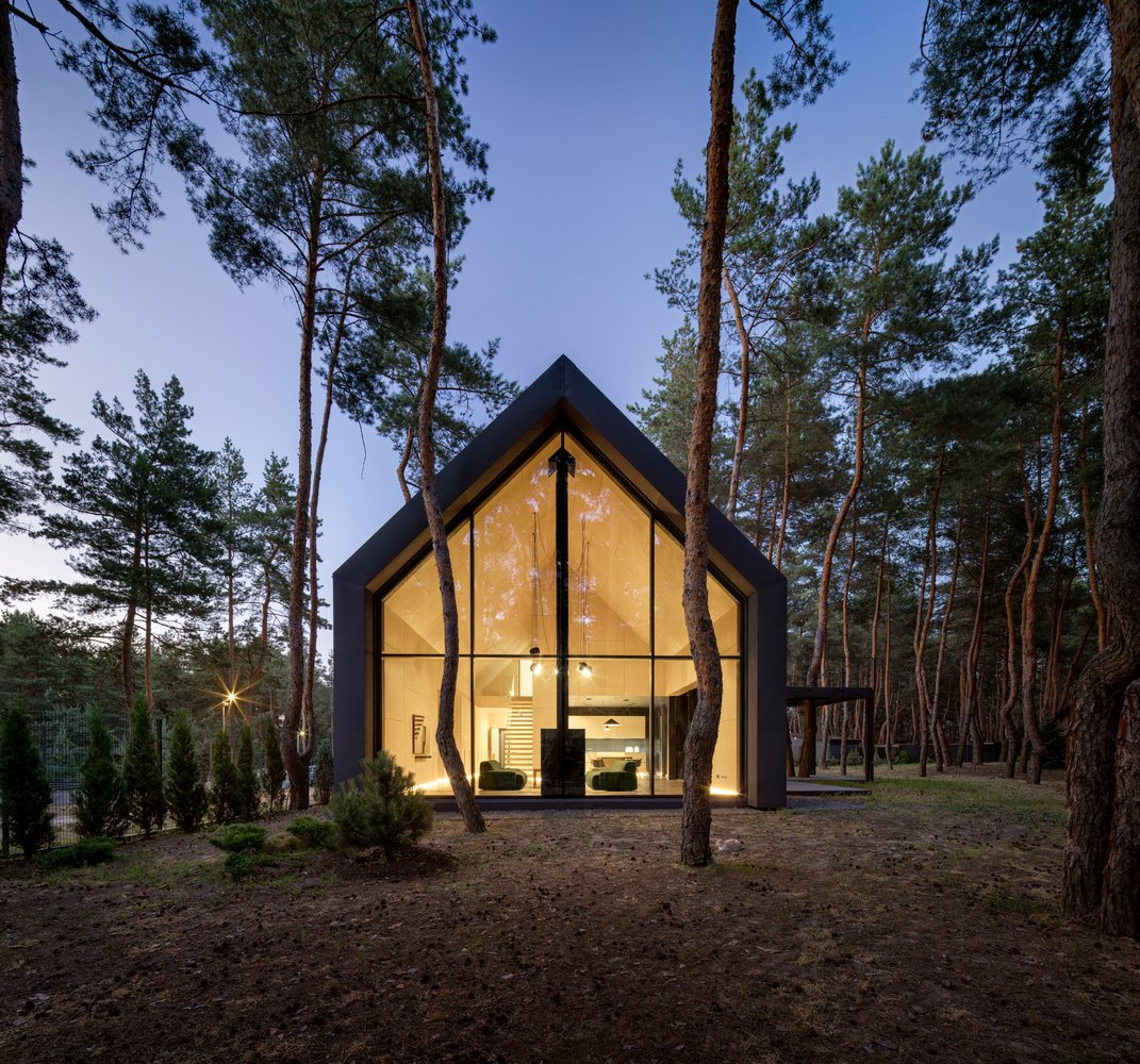 House Among The Pines by ArchObraz is today's pick for #CabinoftheDay. #moderncabin #modernhomes #moderndesign #cabindesign #desgininspiration #cabininspo