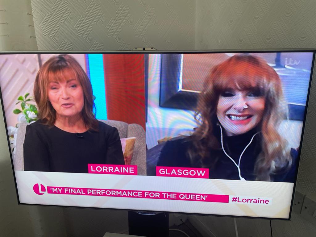Wonderful to have been invited onto the Lorraine show this morning to talk about singing for the Queen. Such an honour. Deeply humbled. Thank you <a href="/lorraine/">Lorraine</a>
#starchildbook #starchild <a href="/StarChildUganda/">StarChildCharity</a> #HerMajesty #QueenElizabeth
