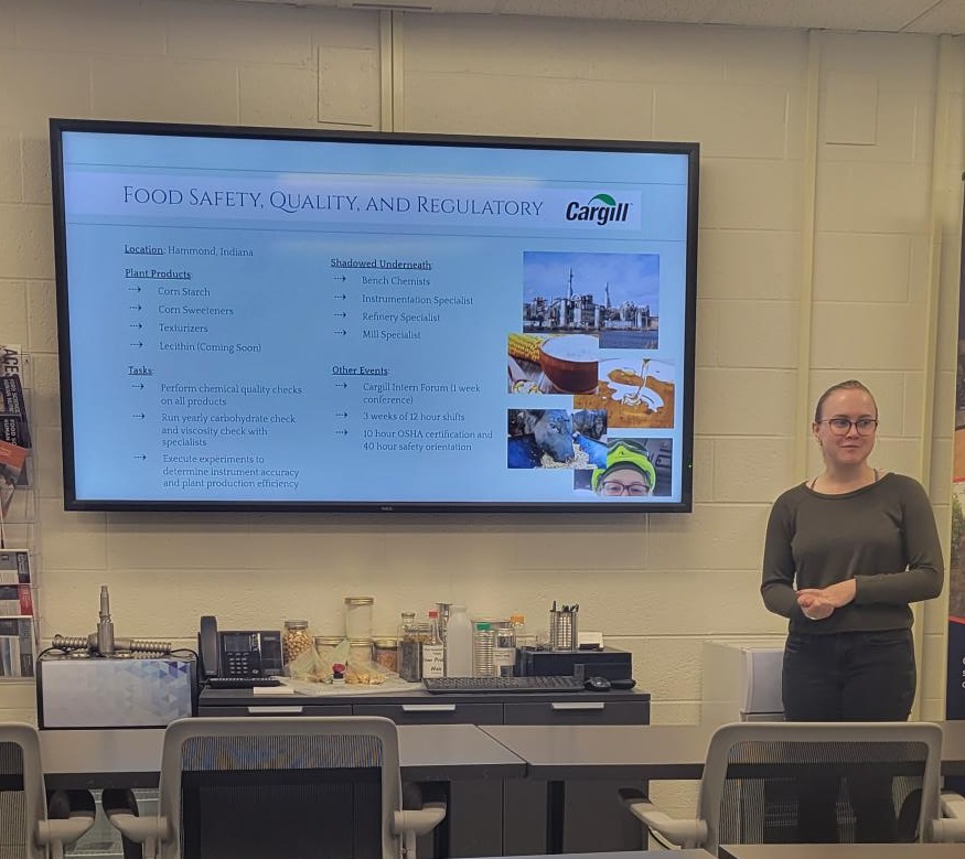 So many of our students have amazing summer internships. Yesterday, three of our <a href="/FSHN_Illinois/">FSHN at Illinois</a> students presented about their experiences. They bring their learnings back to the pilot plant to continue to improve our program. #handsonlearning #experientiallearning