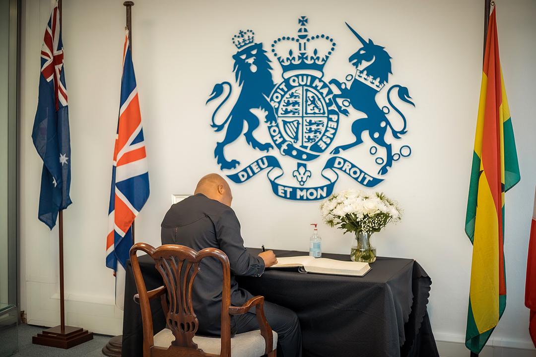 S_OkudzetoAblak's tweet photo. With great respect and deep sadness, I signed the book of condolence in honour of the memory of HRM Queen Elizabeth II at the British High Commission in Accra yesterday.

I am thankful to High Commissioner, H.E. Harriet Thompson for her gracious reception. https://t.co/ib340s828l