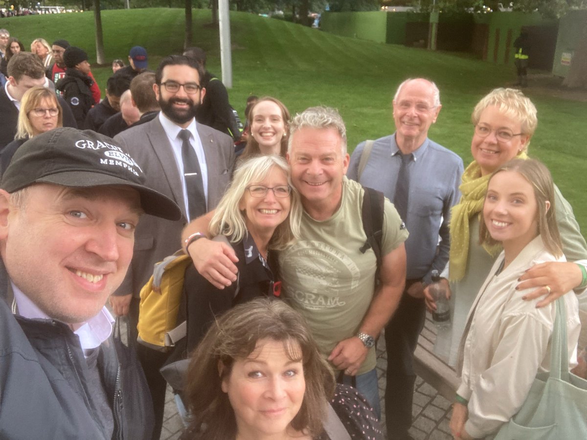 Tim Vine tweet media