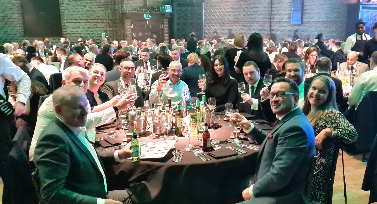 freemants89's tweet photo. Thank you to @BravoNetworks for the invite!! Best table goes to... #29 #UKBrokerAwards @InsuranceAge @FSBInsService https://t.co/xhFTEDEnQV