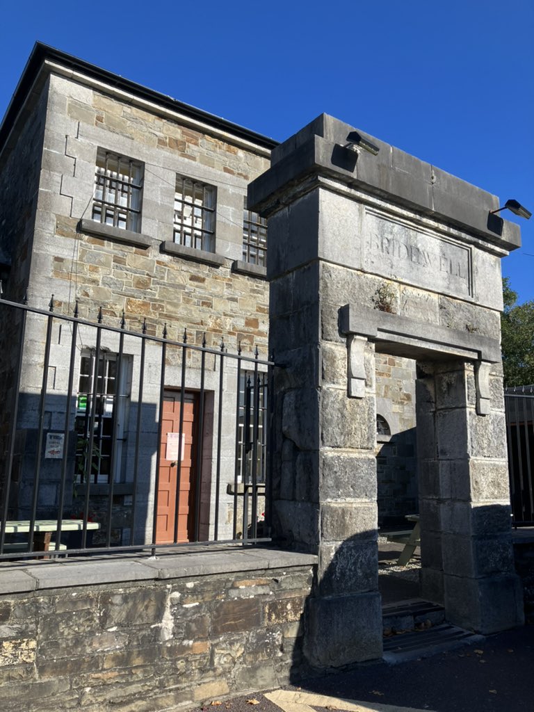 EirGrid's tweet photo. Today we are meeting community groups awarded by the Kilpadogue-Moyvane-Knockanure Community Sponsorship Fund, established by EirGrid. We are delighted to see the positive impact of the projects we supported in the local community. 👏 #Kerry https://t.co/Pg5t9fl898