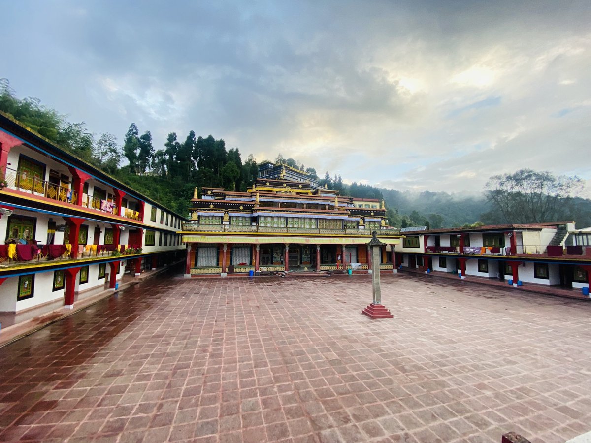 aparnaswarup's tweet photo. #RumtekMonastery https://t.co/UUa7ymYmdK